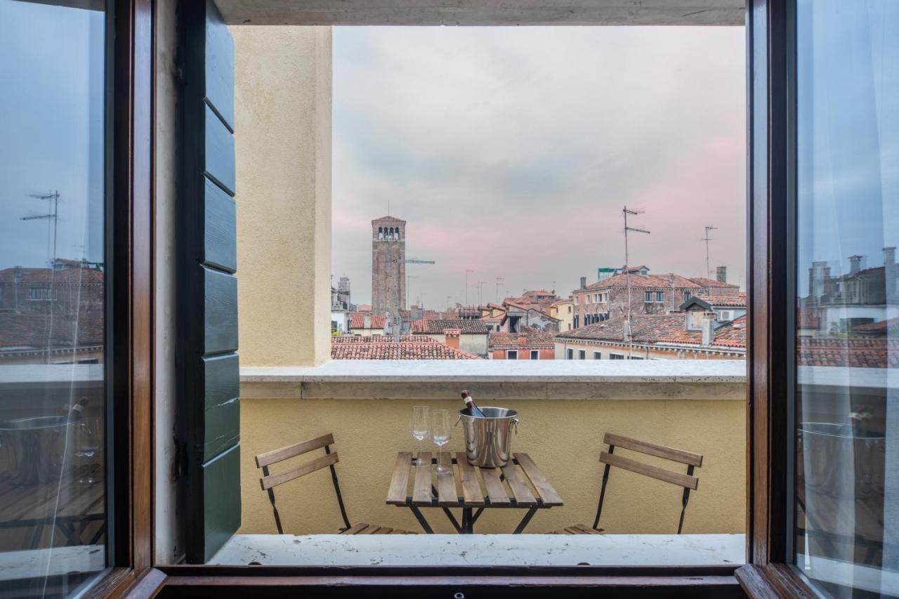 Bright Apartment On Venetian Roofs R&R Экстерьер фото